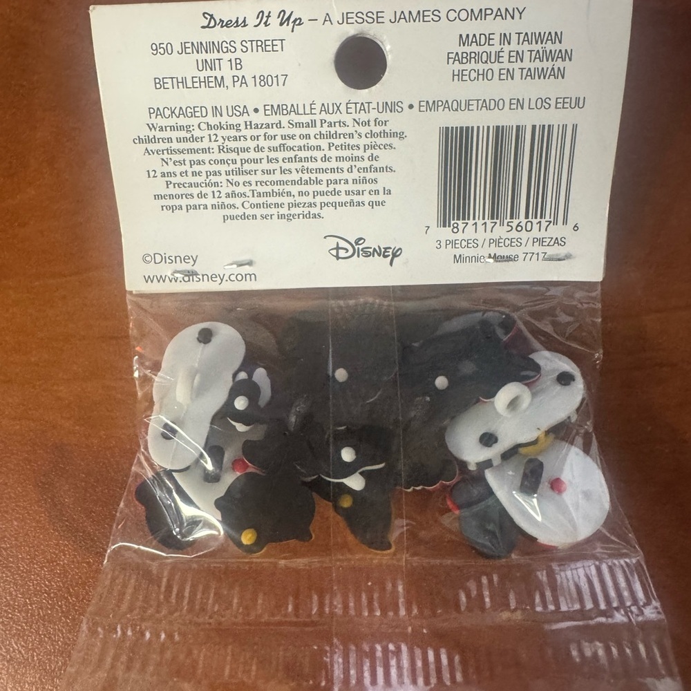 Disney Minnie Mouse Button Set - Red, Black, Yellow - Picture 7 of 10